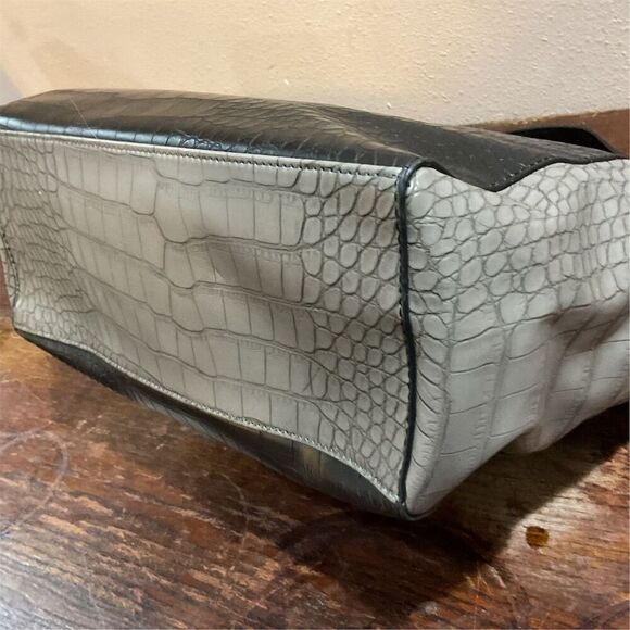 Guess Shoulder Tote Bag & Wallet Set Color Block Croc Print Chain Accent Black​​ - Picture 8 of 16